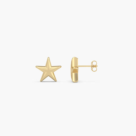 Star Studs in Gold
