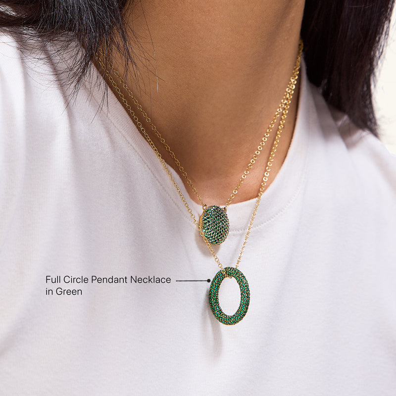 Full Circle Pendant Necklace in Green