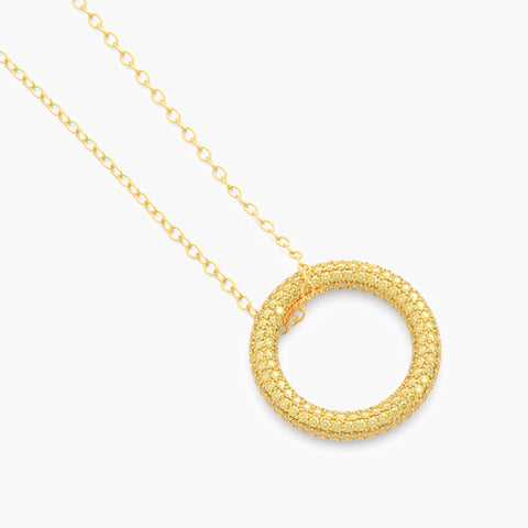 Full Circle Pendant Necklace in Yellow